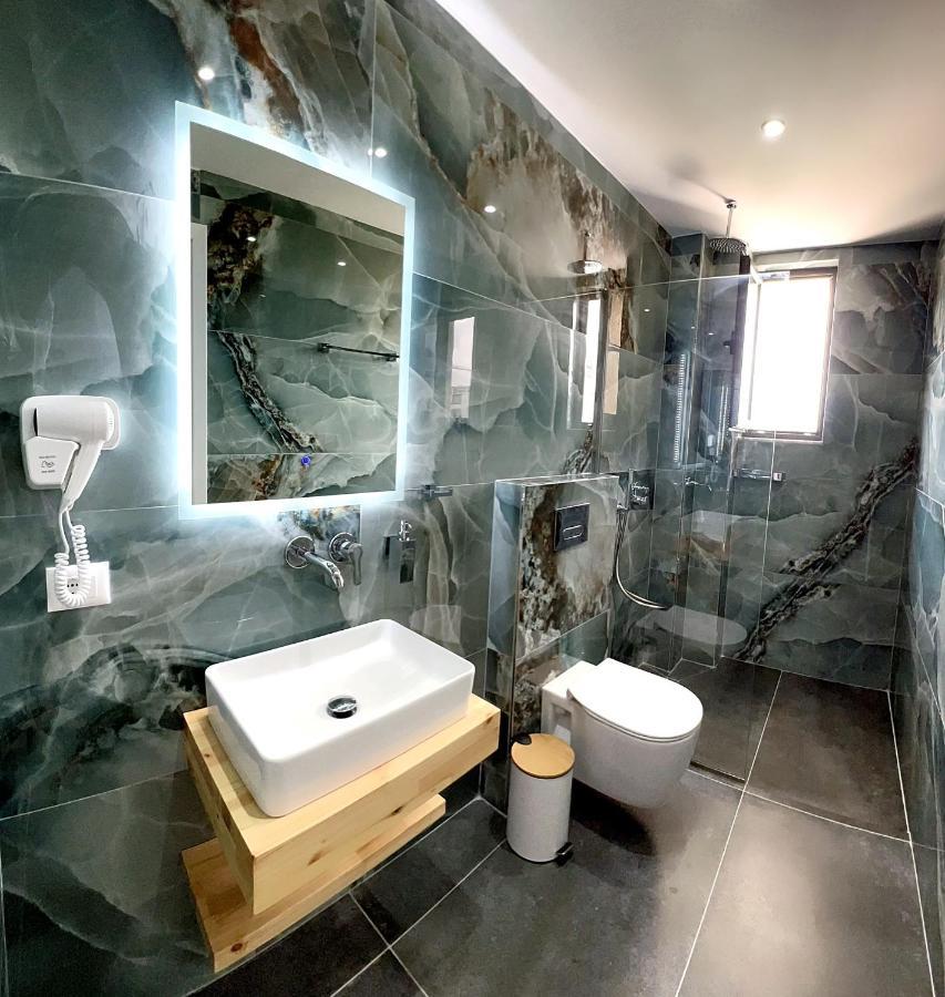 Poseidon Hotel 2 קסאמיל מראה חיצוני תמונה