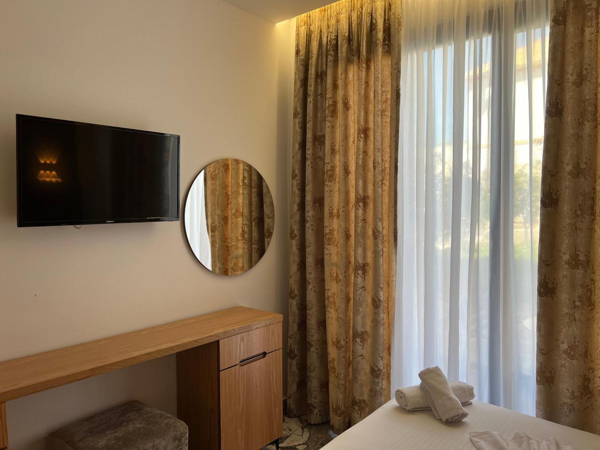 Poseidon Hotel 2 קסאמיל מראה חיצוני תמונה