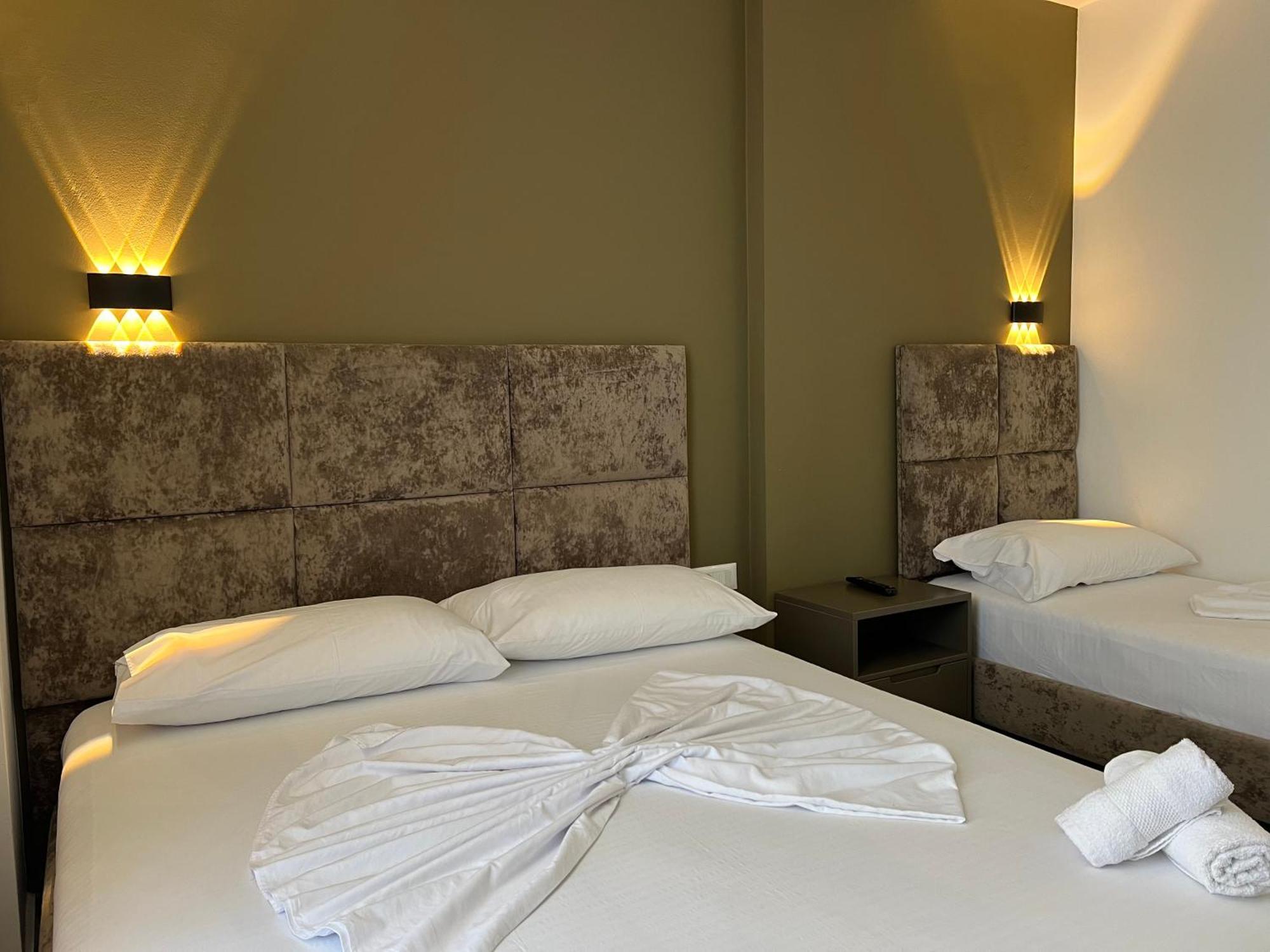 Poseidon Hotel 2 קסאמיל מראה חיצוני תמונה